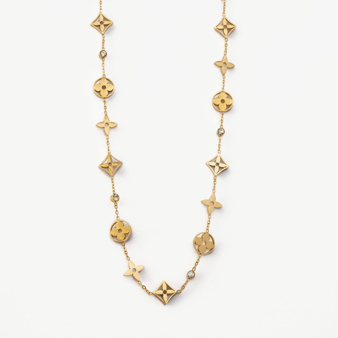 Emily – Collar Dorado