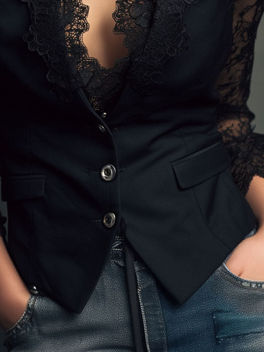 Vittoria – Blazer Negro con Mangas de Encaje