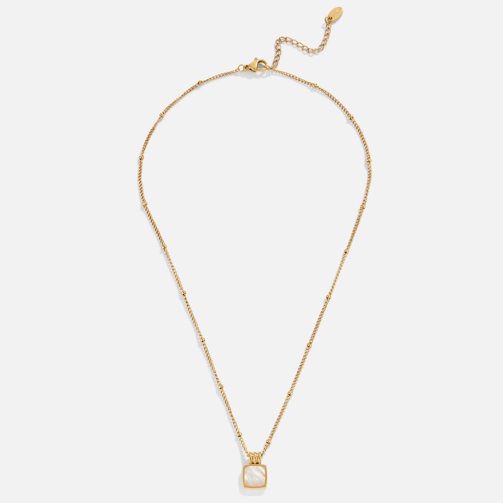Lucía – Collar con Colgante de Concha Blanca