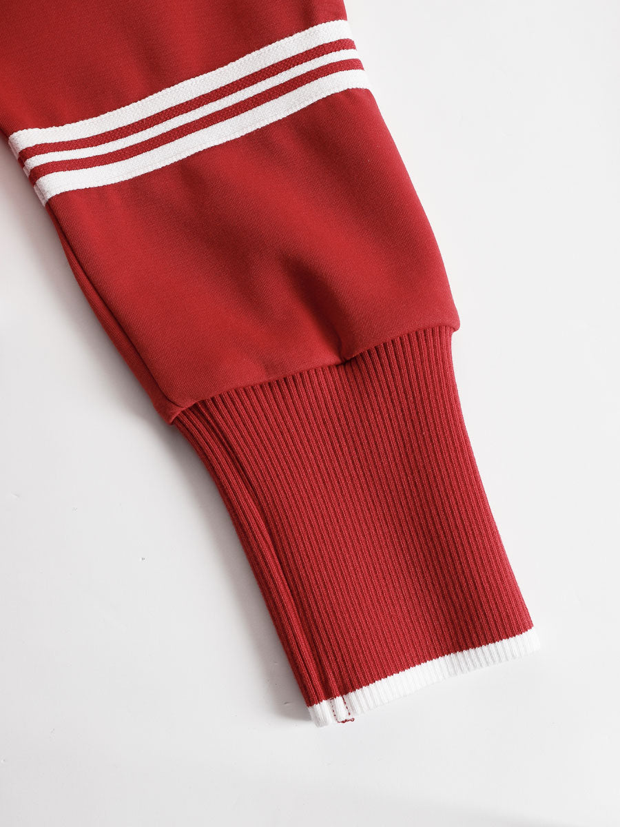 Daniela – Conjunto Deportivo Retro
