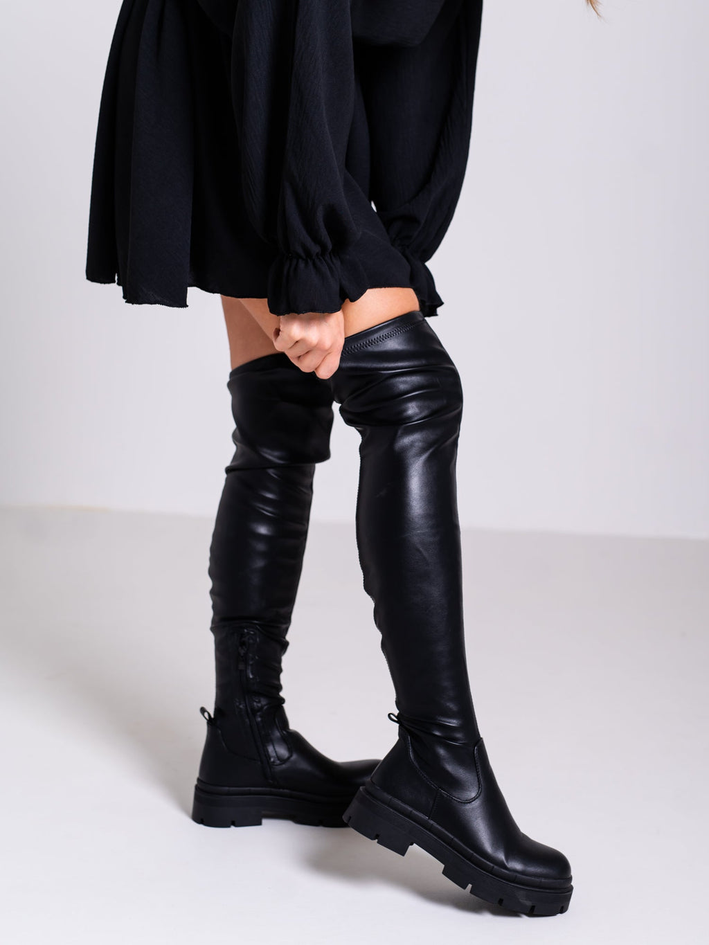 Alma Overknee Boots - Schwarz (Nur noch Gr. 36)