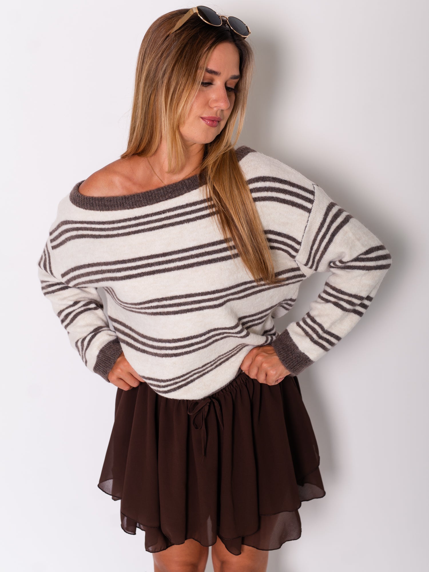 Nola Streifen Offshoulder Pullover - Creme/Taupe