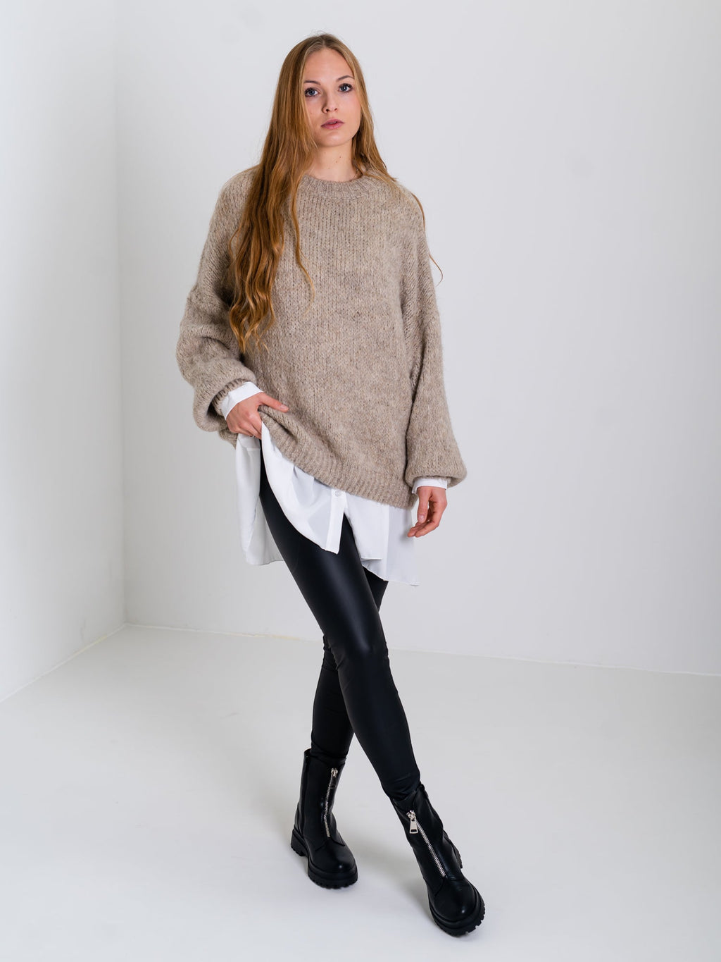 Confident Pullover - Taupe