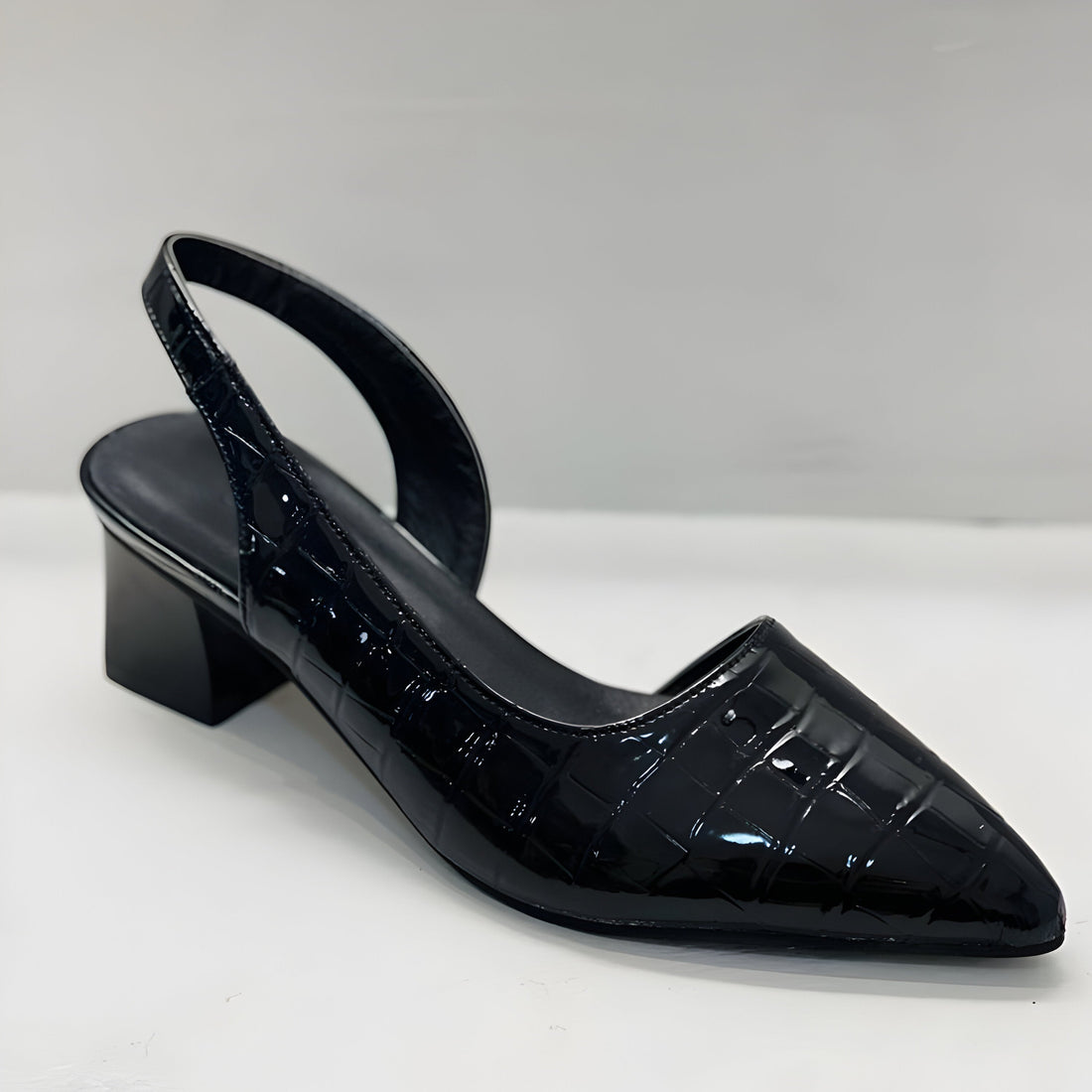 Elisa – Zapatos de Salón con Tacón y Puntera Ancha