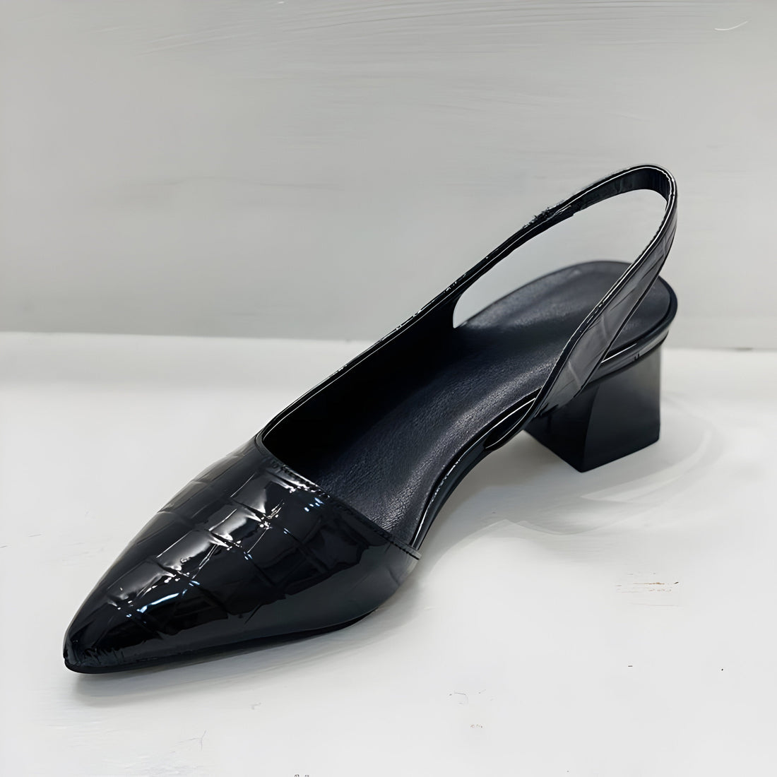 Elisa – Zapatos de Salón con Tacón y Puntera Ancha