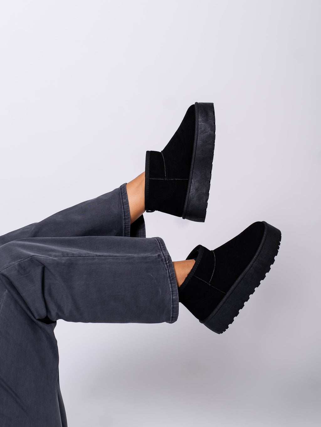 Cozy Mini Boots - Schwarz (Nur Gr.42)