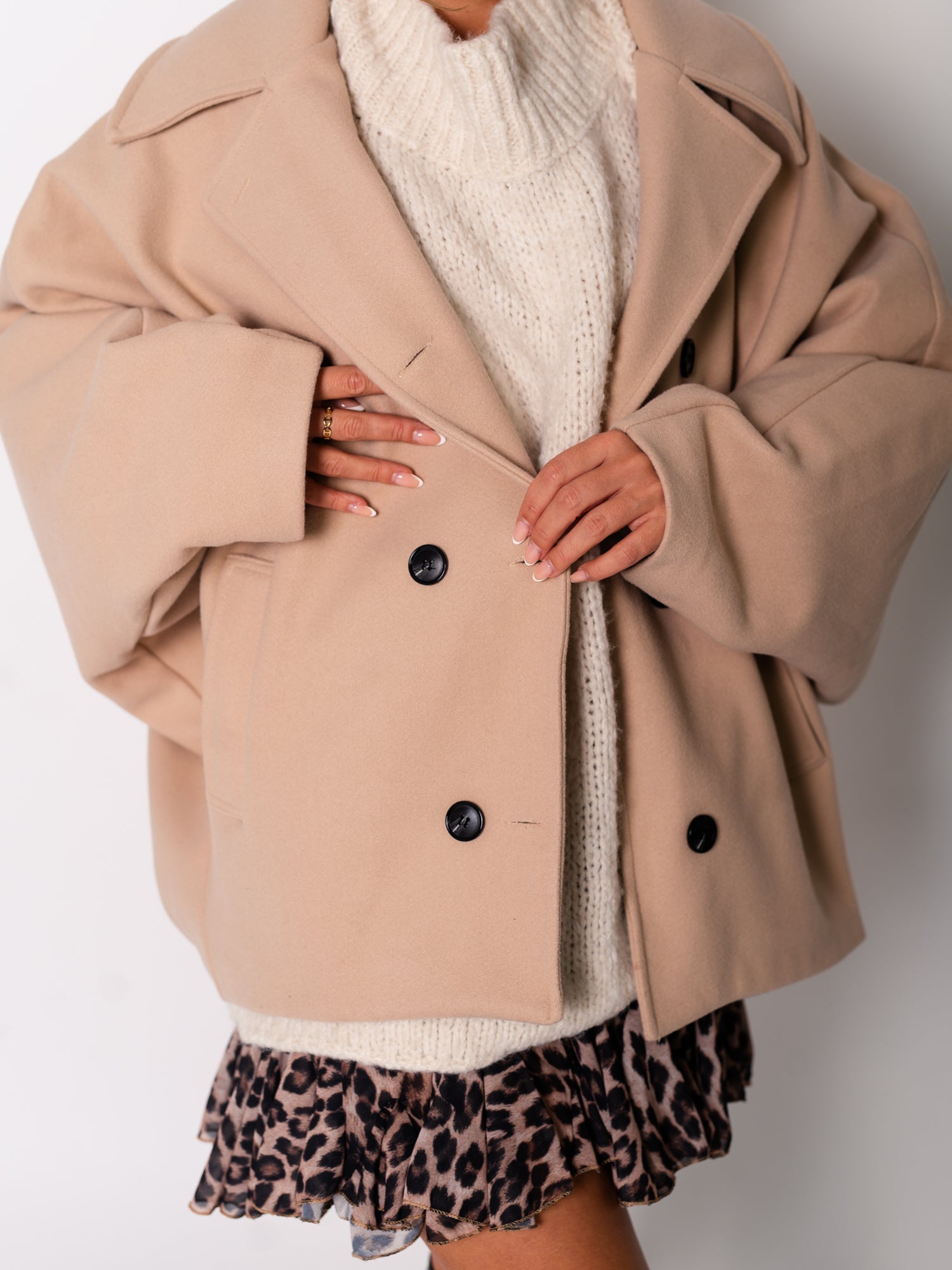 Cora Oversize Jacke - Beige