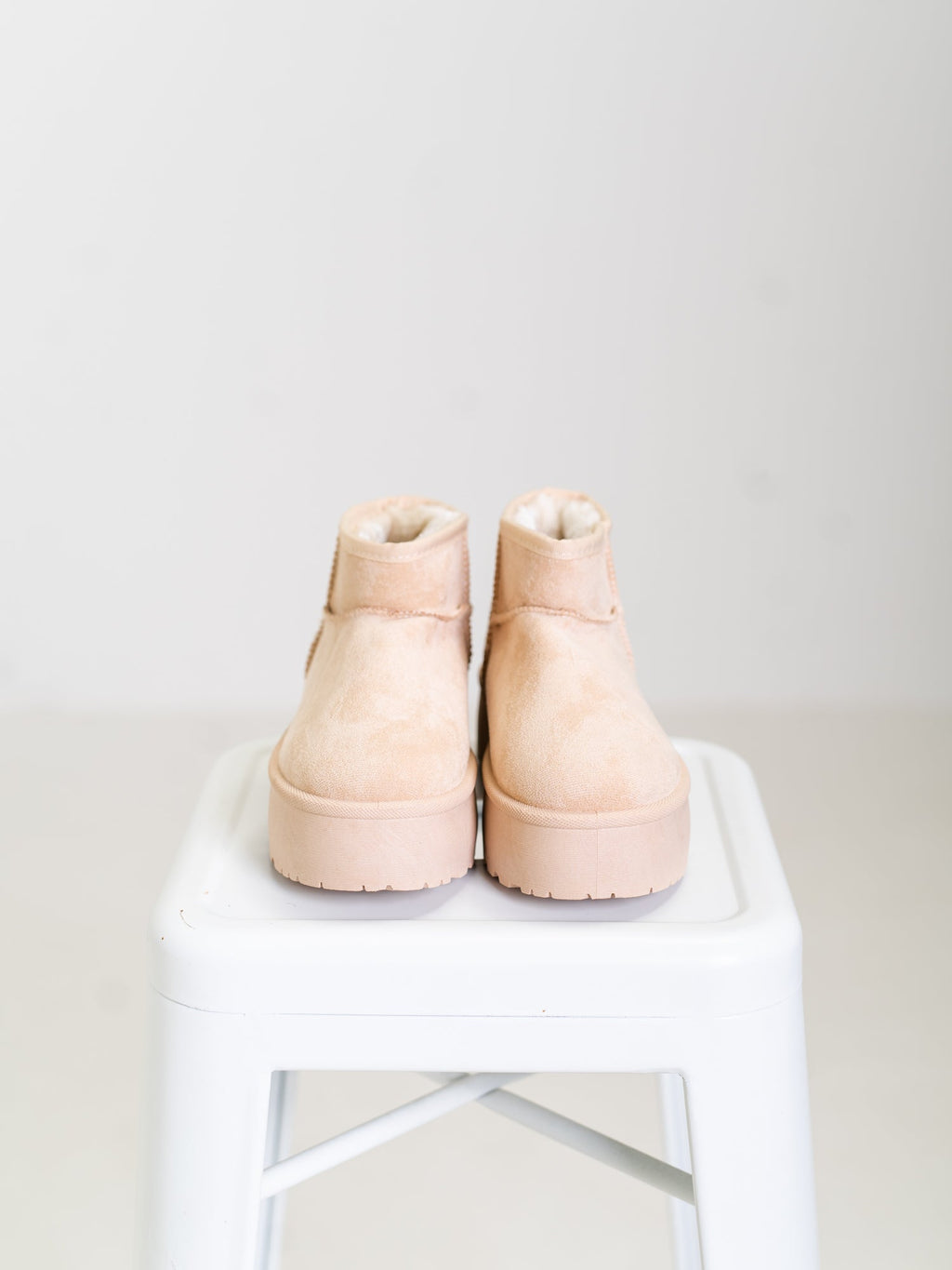 Cozy Mini Boots - Beige (Gr. 36 & 42)