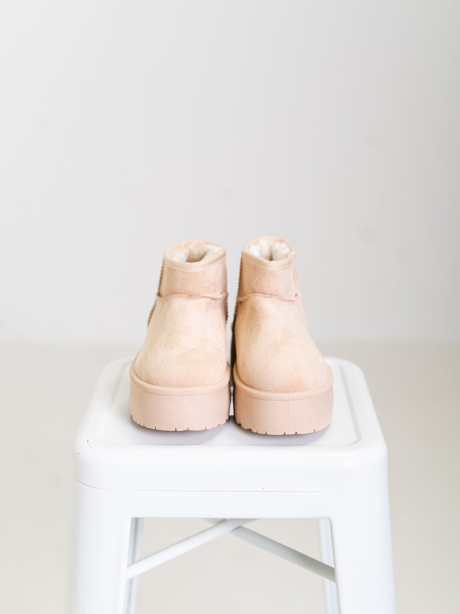 Cozy Mini Boots - Beige (Gr. 36 & 42)