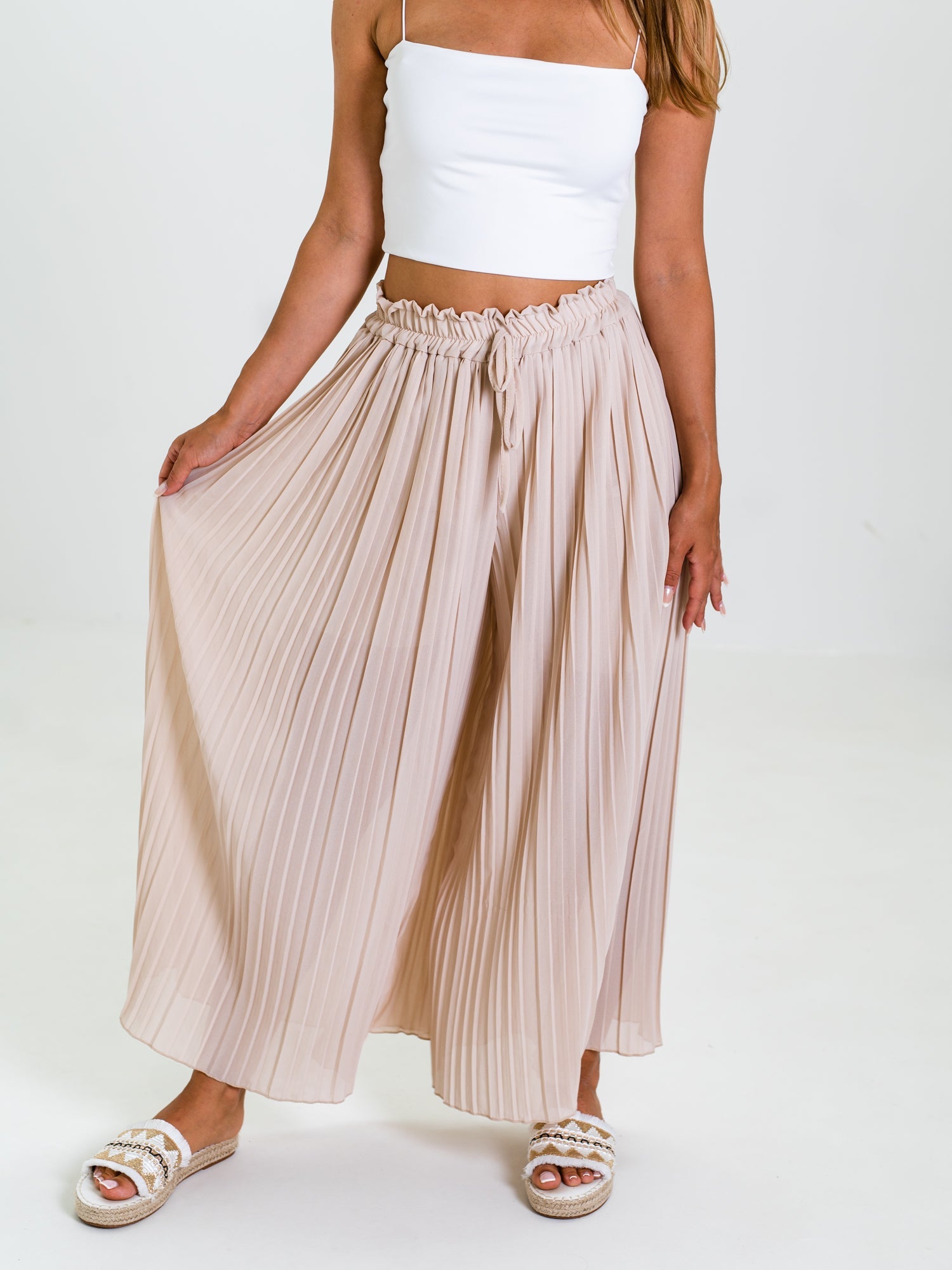 Lamiya Plissee Hose - Beige