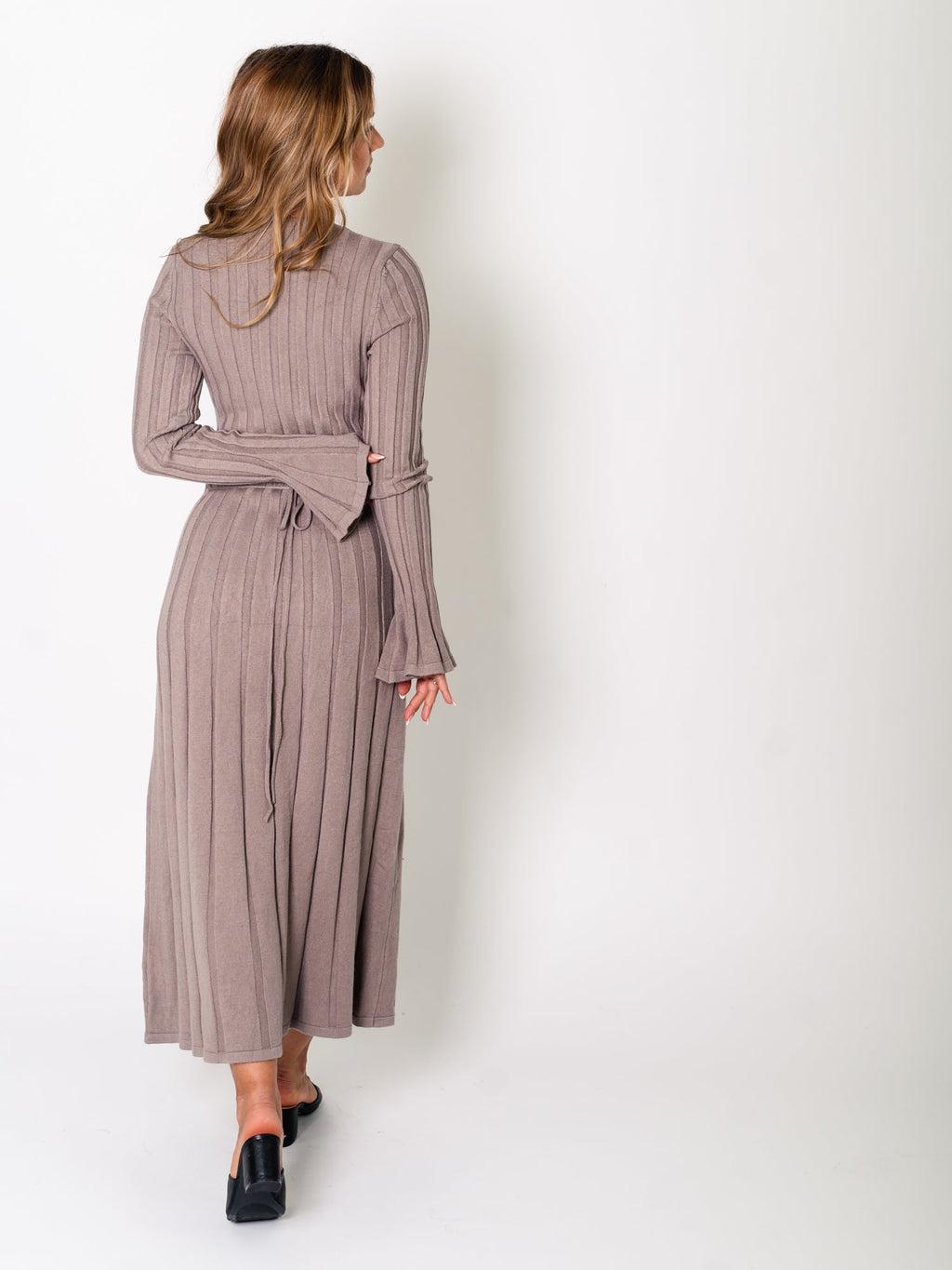 Charlotte Strick Kleid - Taupe