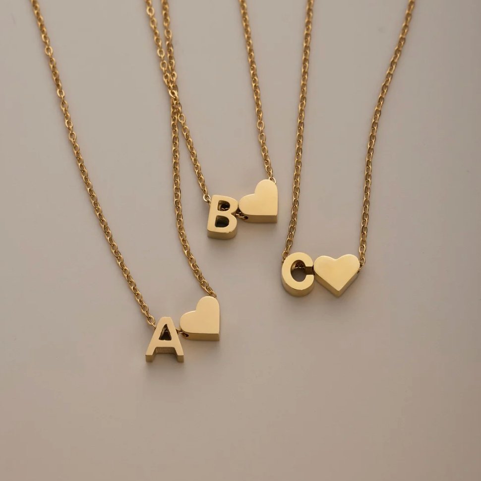 Forever Love – Collar con Inicial Dorado