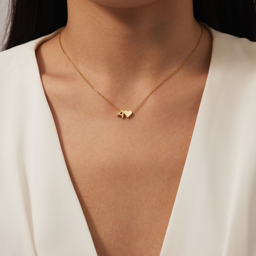Forever Love – Collar con Inicial Dorado