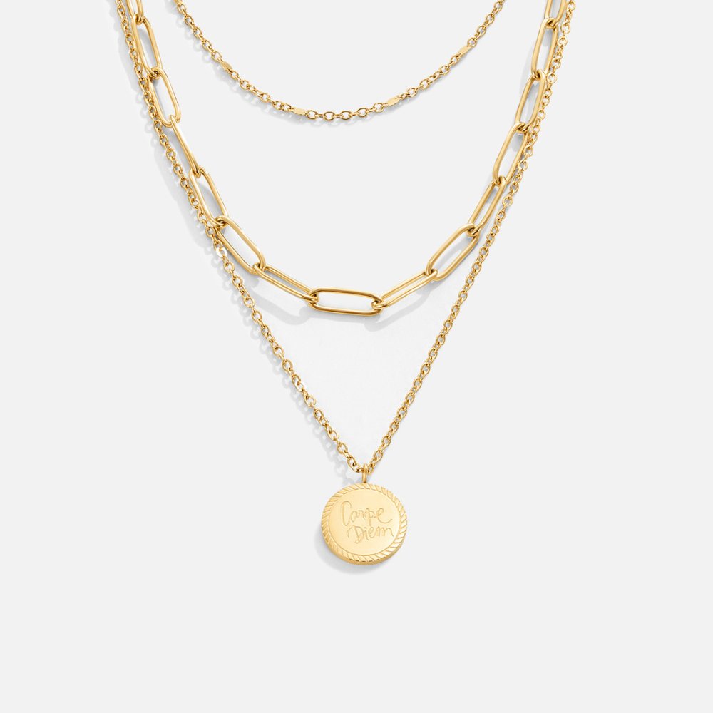 Geya – Collar en Capas con Moneda
