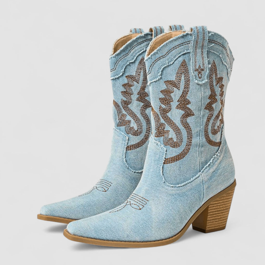 Carla – Botines Camperos Bordados